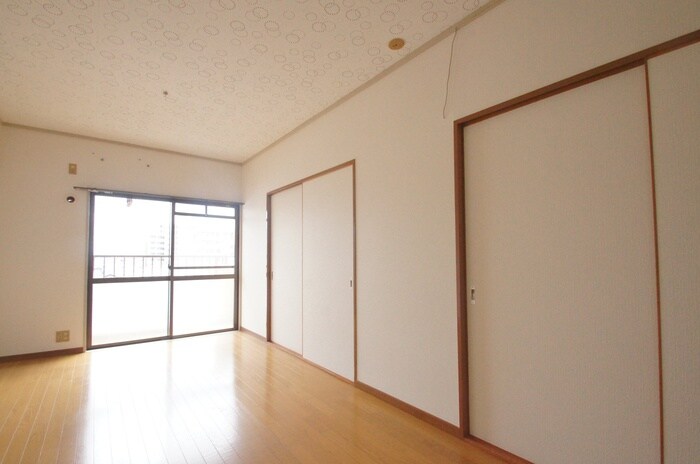 物件内観写真9　(居室)