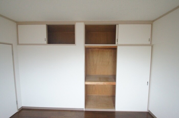 物件内観写真18　(収納)