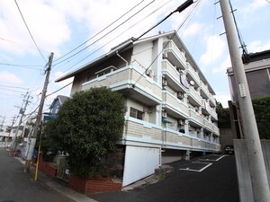 ロイヤル葉山外観写真