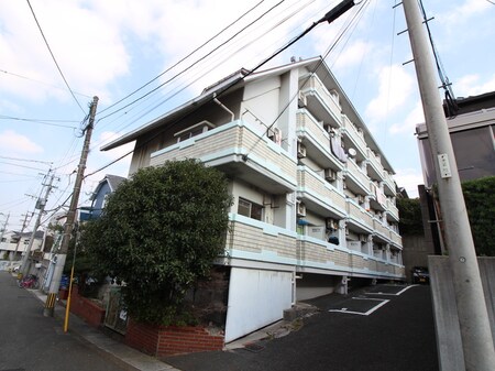 ロイヤル葉山外観写真