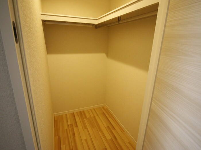 物件内観写真9　(収納)