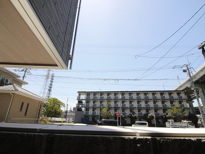 物件内観写真14　(室内からの展望)