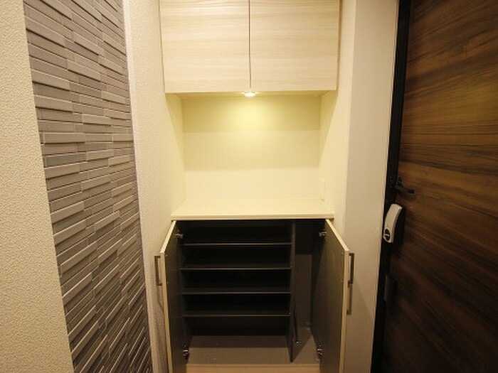 物件内観写真16　(靴箱)