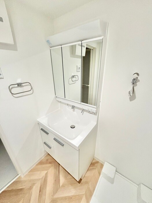 物件内観写真8　(洗面)