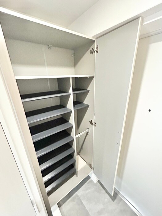 物件内観写真12　(靴箱)