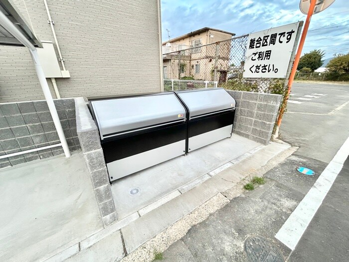 物件外観写真4　(建物設備)