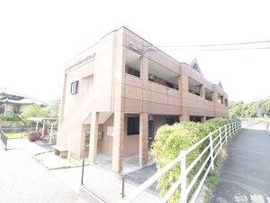 ウルノアパートメントハウス796外観写真