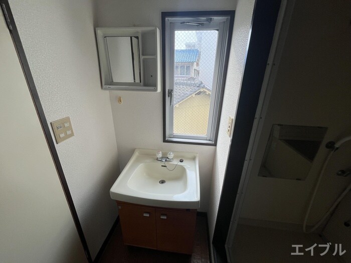 物件内観写真13　(洗面)