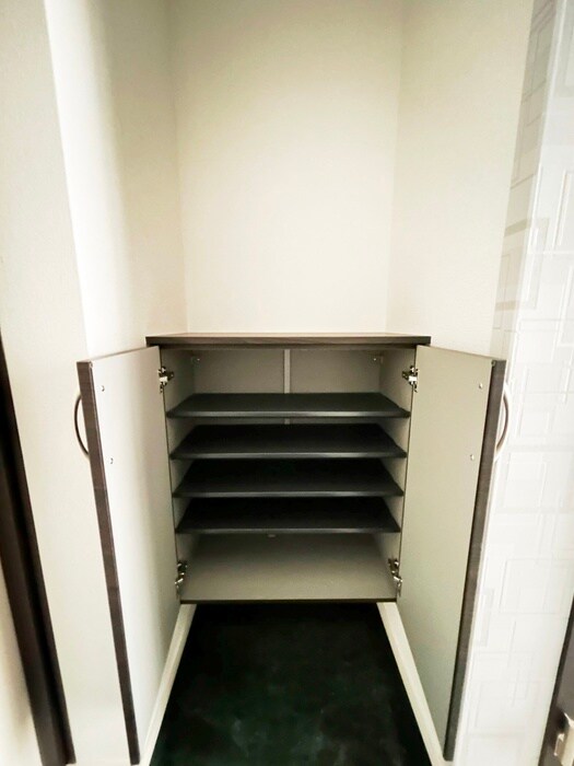 物件内観写真12　(靴箱)