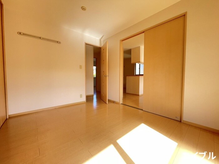 物件内観写真12　(居室)