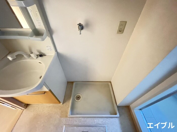 物件内観写真21　(洗濯機置場)