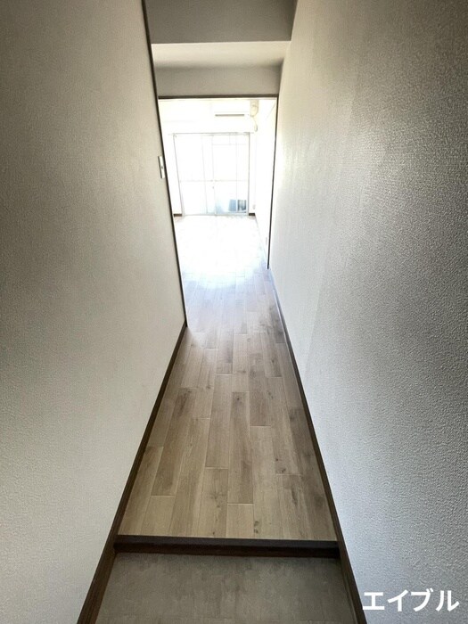 物件内観写真17　(玄関)