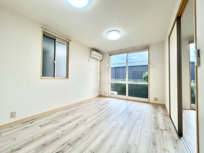 物件内観写真7　(居室)