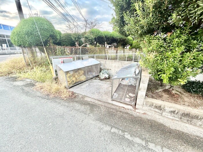 物件外観写真4　(建物設備)