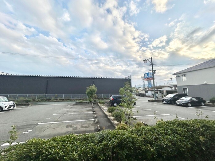 物件内観写真15　(室内からの展望)