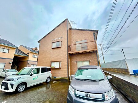 レゼント恵３外観写真