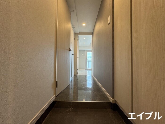 物件内観写真7　(玄関)