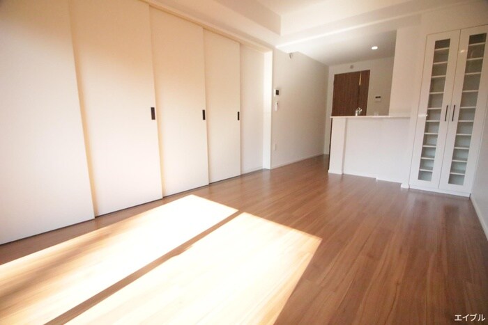 物件内観写真9　(居室)