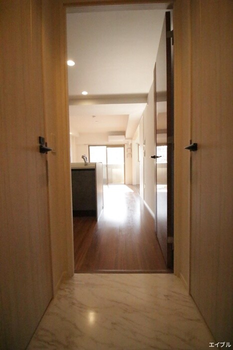 物件内観写真16　(廊下)