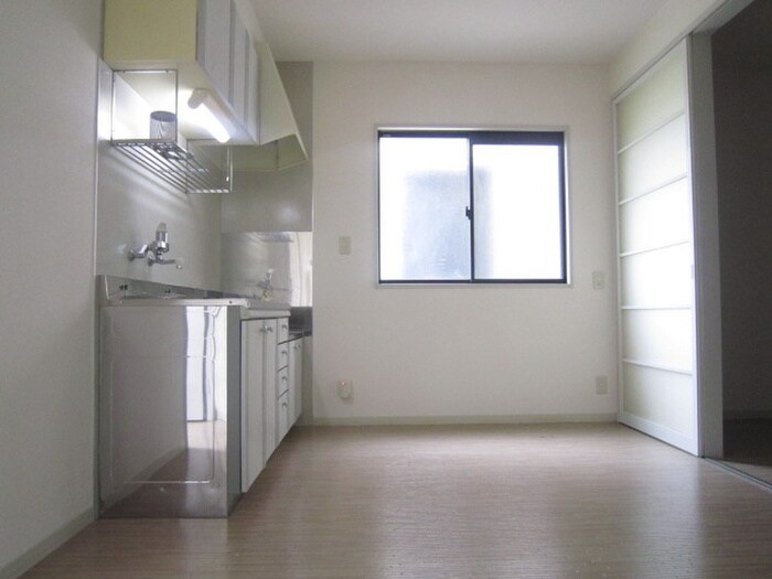 物件内観写真5　(居室)