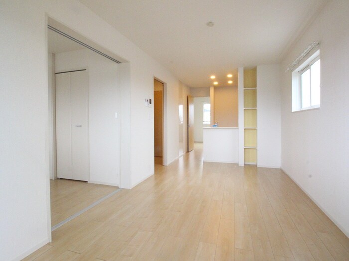 物件内観写真4　(居室)