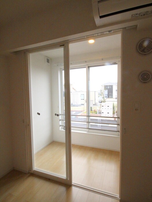 物件内観写真12　(ベランダ・バルコニー)