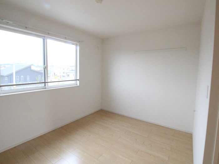 物件内観写真16　(内観写真)