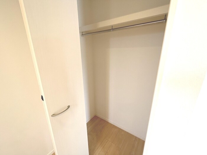 物件内観写真12　(収納)