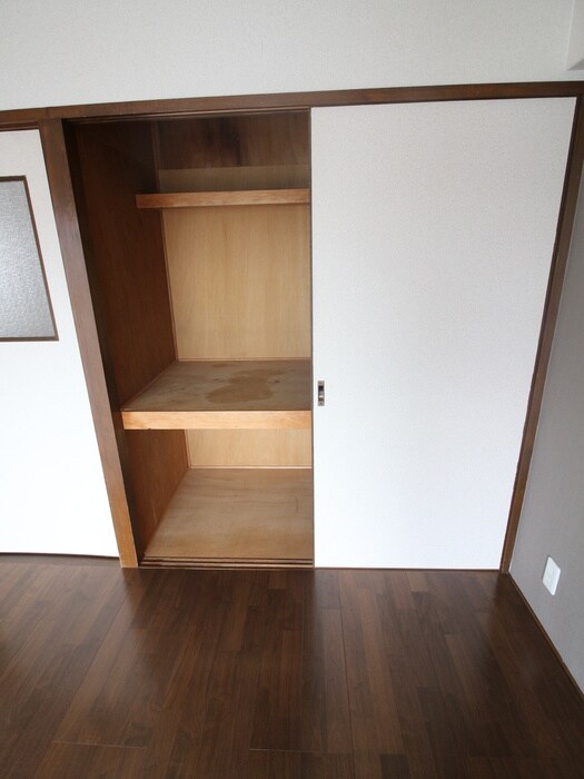 物件内観写真9　(収納)