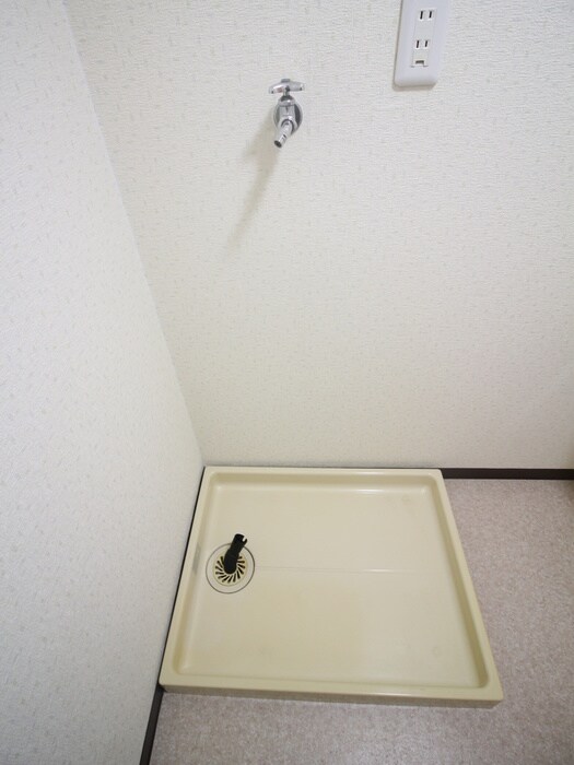 物件内観写真22　(洗濯機置場)