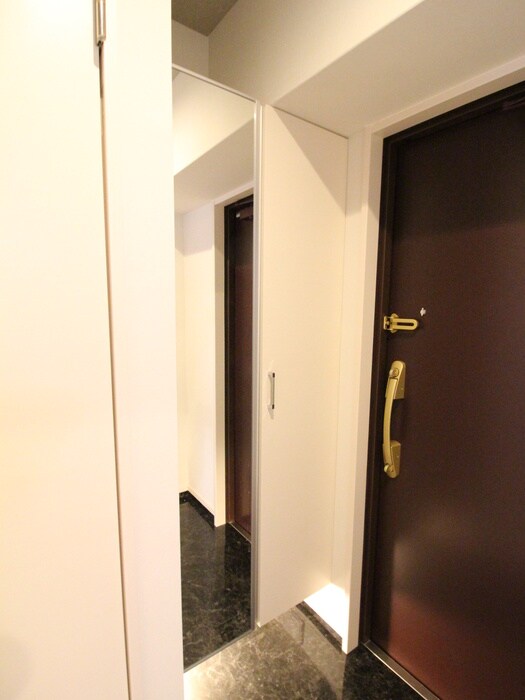 物件内観写真12　(靴箱)