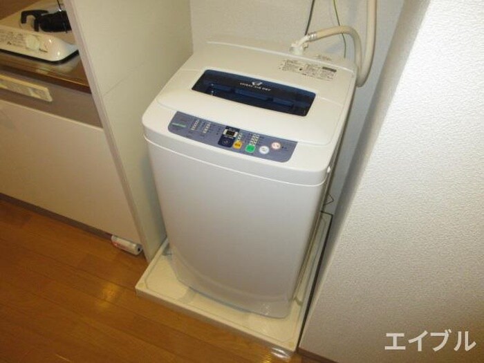 物件内観写真13　(洗濯機置場)