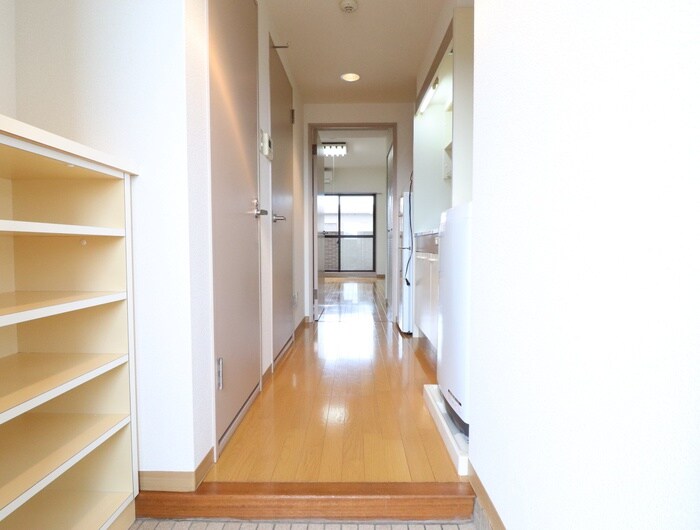 物件内観写真17　(廊下)