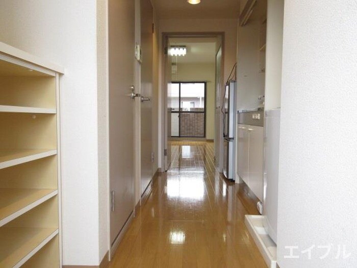 物件内観写真17　(廊下)