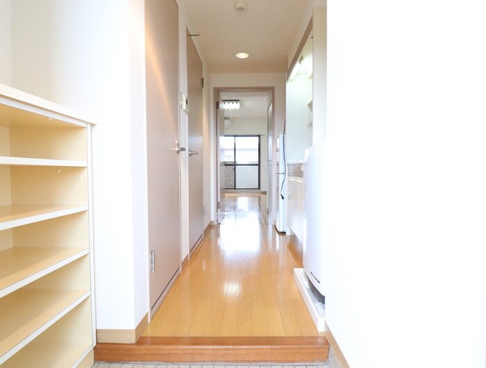 物件内観写真18　(廊下)