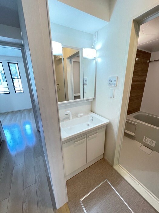 物件内観写真9　(洗面)