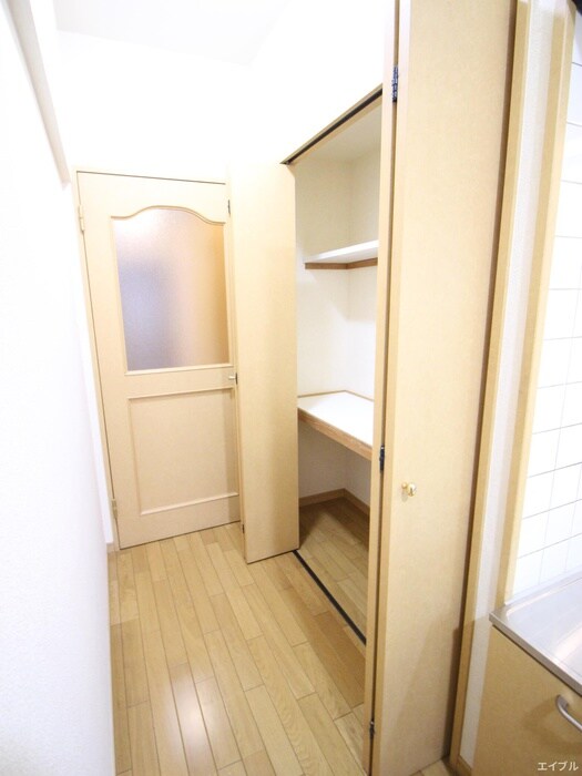 物件内観写真16　(内観写真)