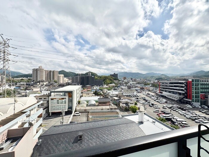 物件内観写真15　(室内からの展望)