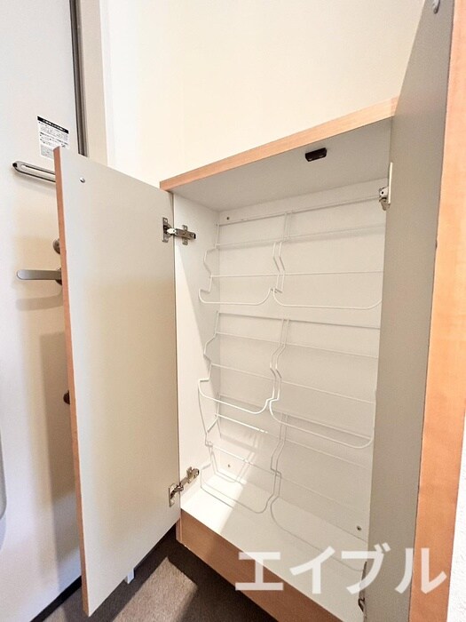 物件内観写真5　(靴箱)