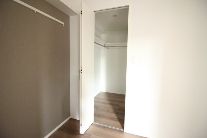 物件内観写真12　(収納)