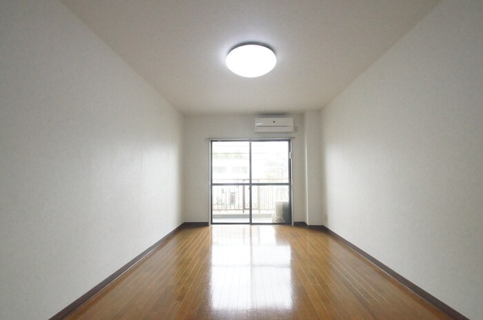 物件内観写真11　(居室)