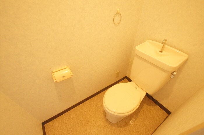 物件内観写真14　(トイレ)