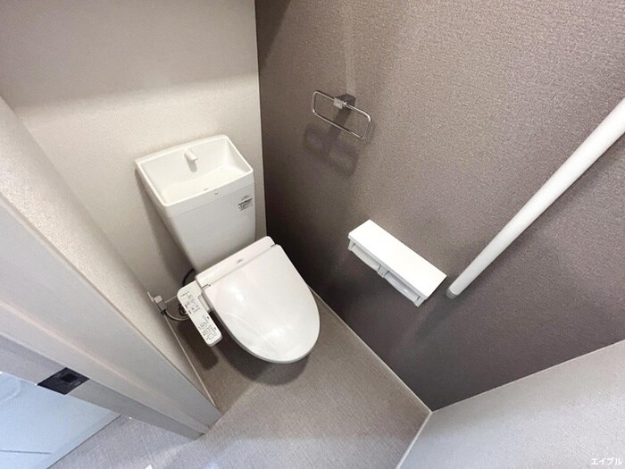 物件内観写真11　(トイレ)