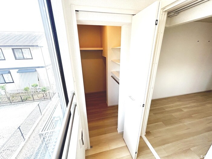 物件内観写真15　(収納)