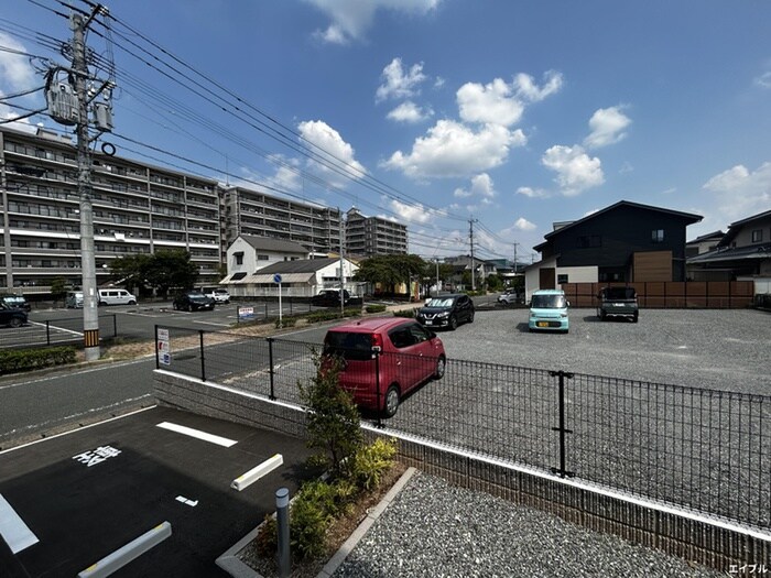 物件内観写真20　(室内からの展望)