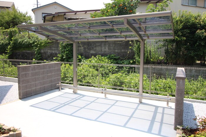 物件外観写真4　(駐輪場)