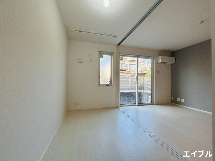 物件内観写真18　(居室)