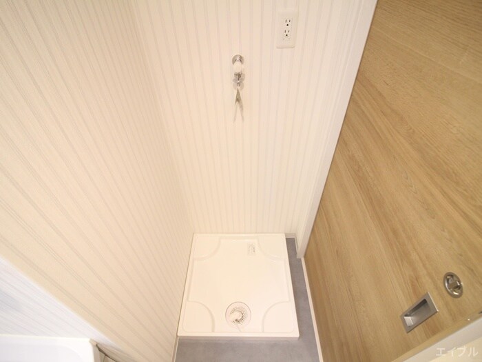 物件内観写真14　(洗濯機置場)