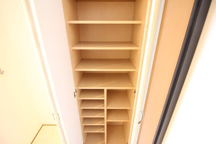 物件内観写真16　(靴箱)