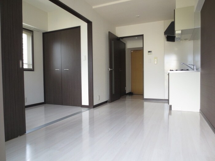 物件内観写真9　(居室)